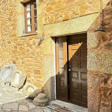 Casa Museu Nuno Miguel Henriques Salgueiro (Castelo Branco)
