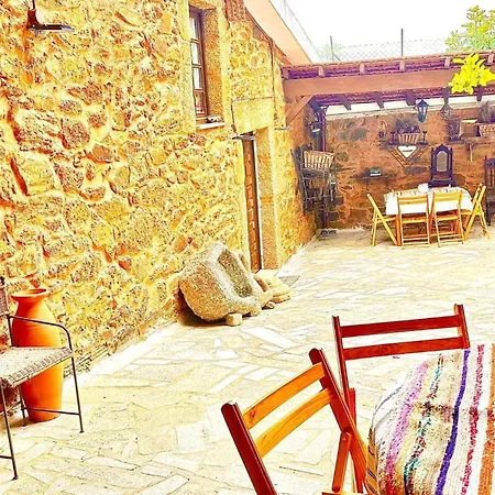 Casa Museu Nuno Miguel Henriques 度假居