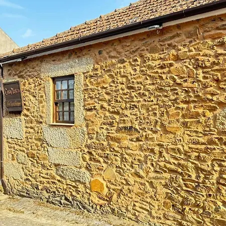 Casa Museu Nuno Miguel Henriques 度假居 *