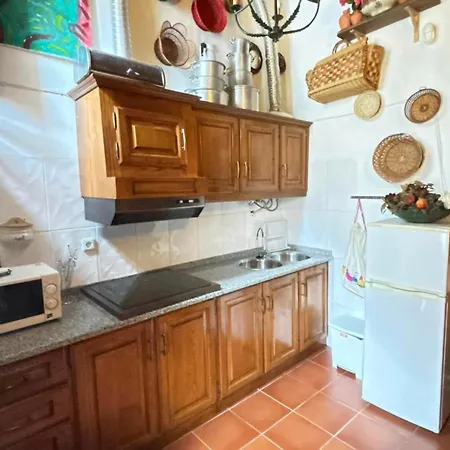 Casa Museu Nuno Miguel Henriques 度假居 *