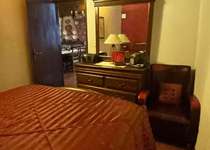 Casa Museu Nuno Miguel Henriques *