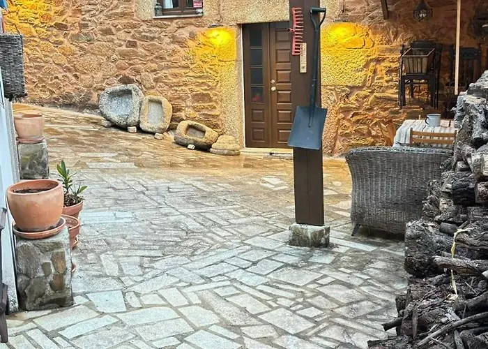 Casa Museu Nuno Miguel Henriques 別荘 *