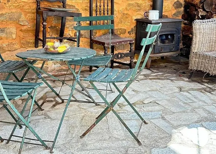 Casa Museu Nuno Miguel Henriques *